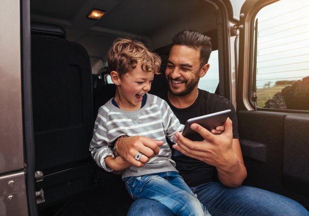 Keeping young children entertained on long trips